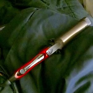 CHI Lava curling iron